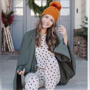 Lates by Kate Polka Dots Black/Cream Pajamas Set Small